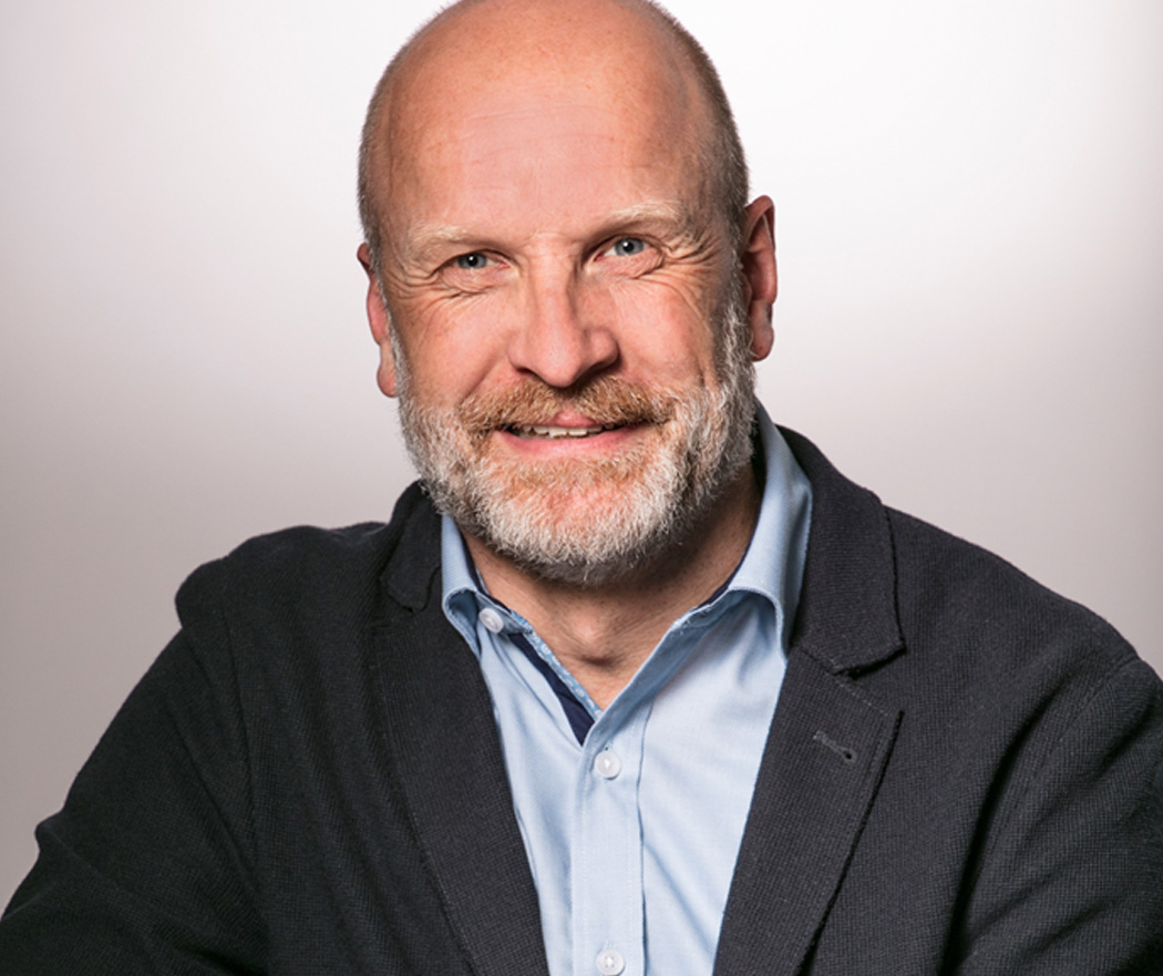 Portrait_Bernhard